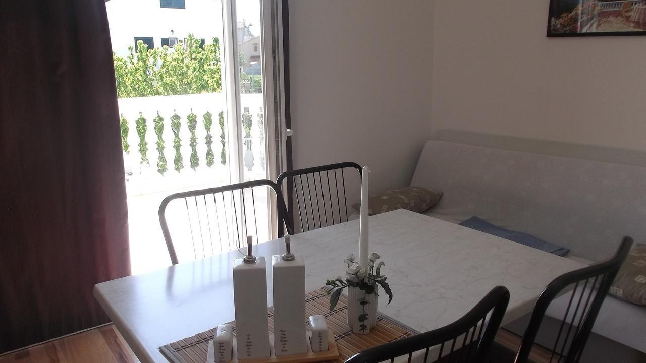 Apartments Marija Near Center Vodice Oda fotoğraf